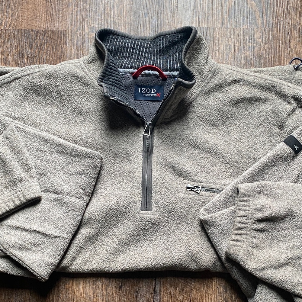 IZOD Men's Tan Zip-Up Sweater